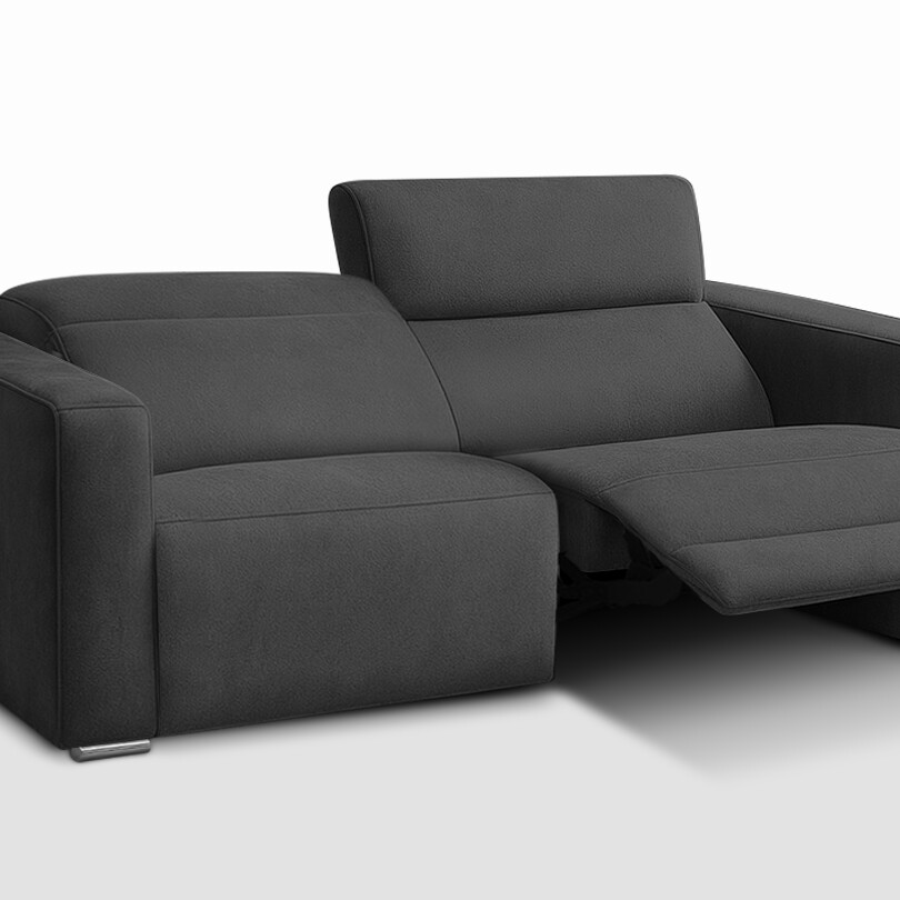 Sofa Reclinable dos cuerpos reclinado